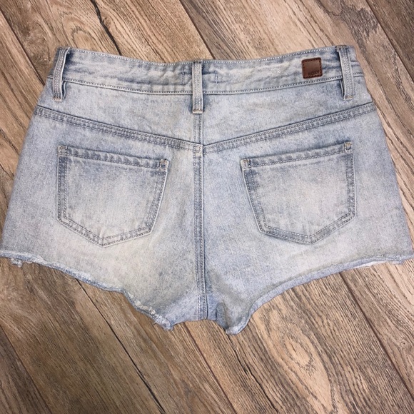 Roxy shorts - Picture 4 of 5
